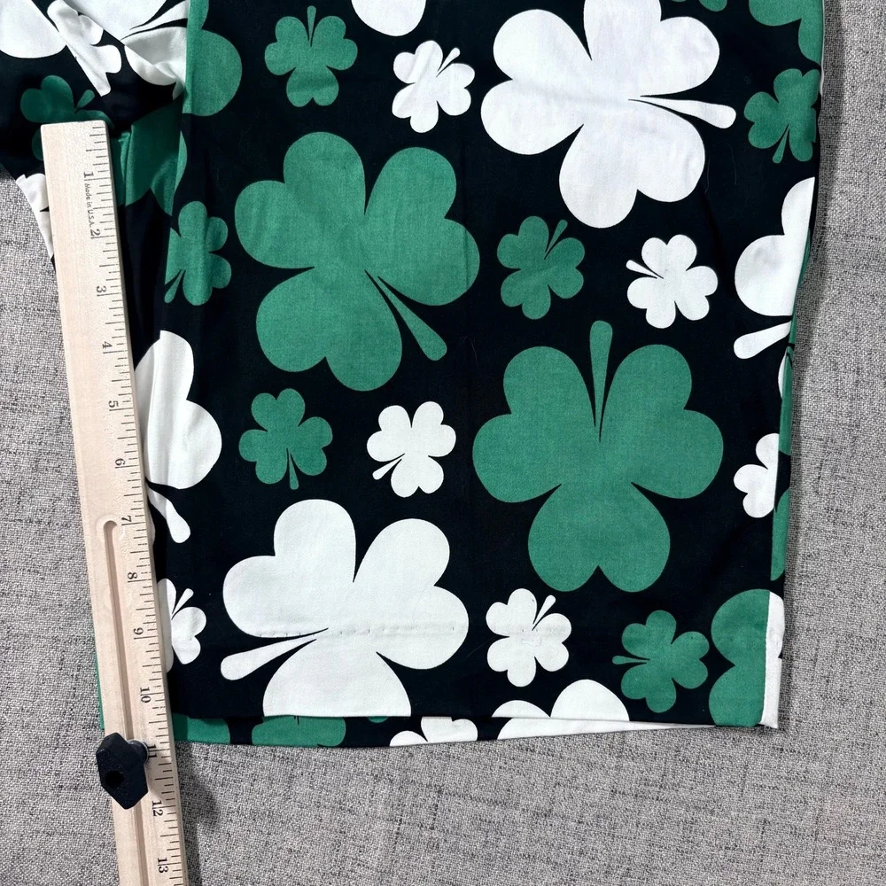Royal & Awesome Paddy Par! Shamrock Golf Shorts Men 40 Green White